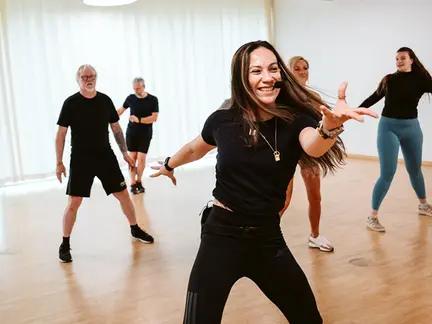 LAGO CLUB Zwevegem groepsles dans coach