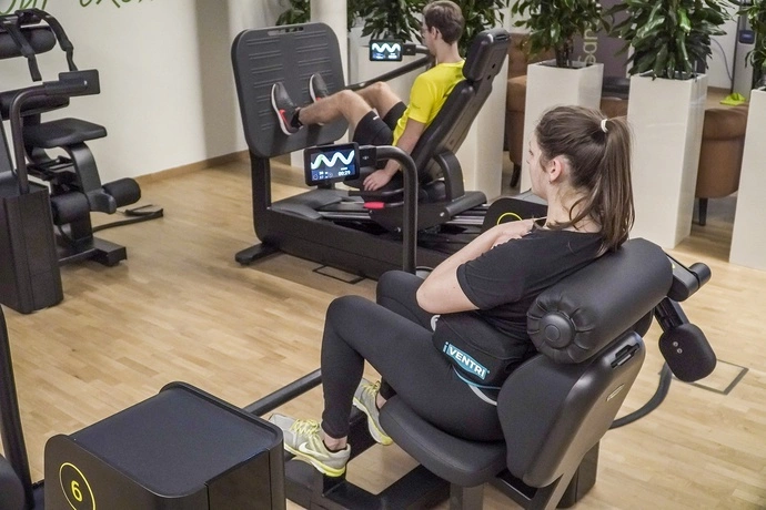 LAGO CLUB Kortrijk fitness vrouw