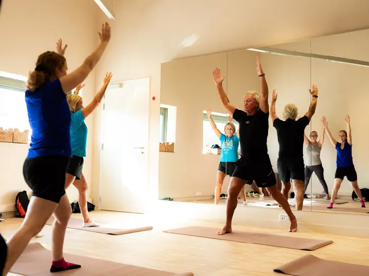 LAGO CLUB Boutique Brugge groepsles yoga opening