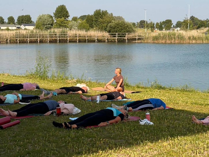 Hatha yoga groepsles