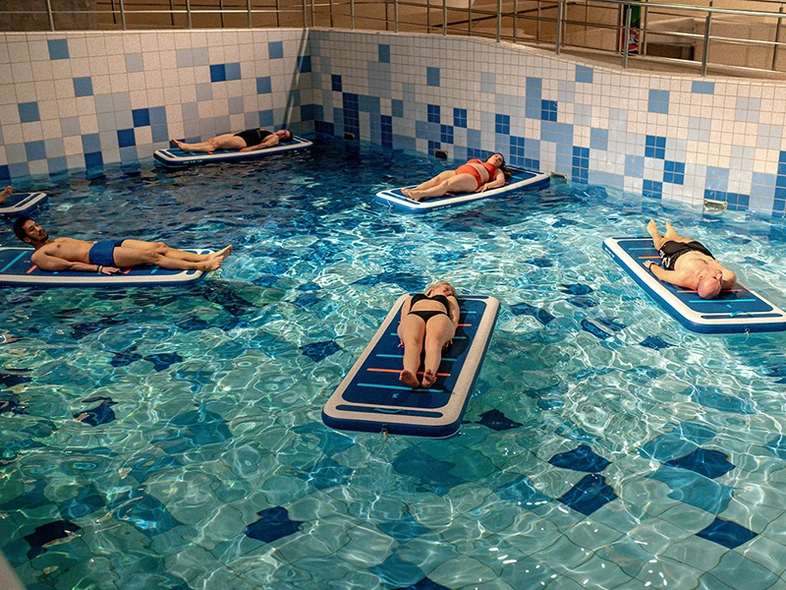 LAGO CLUB aquayoga
