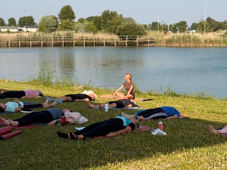 Hatha yoga groepsles